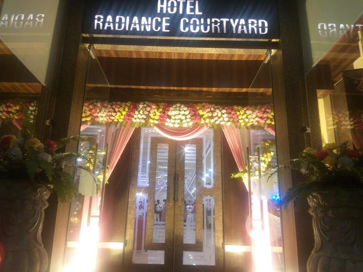 Hotel Radiance Courtyard Varanasi Exterior photo